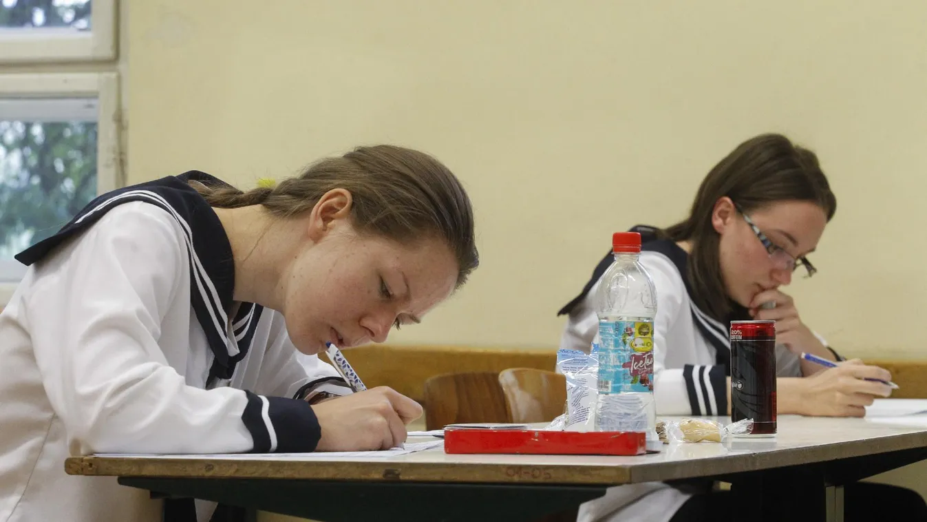 Nem minden visszalépőnek kell most leérettségiznie