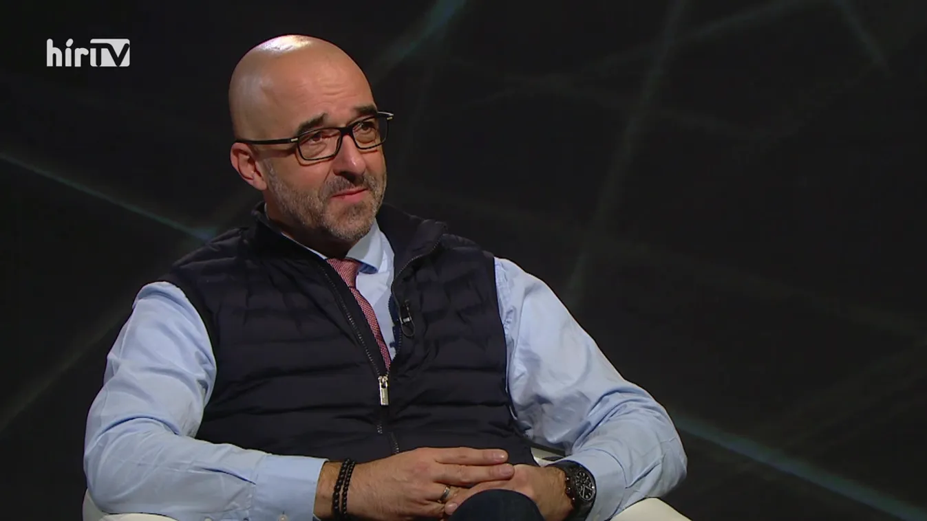 Főhős: Kovács Zoltán szerint az elmúlt 10 év tapasztalata, hogy mindig jöhet valami váratlan