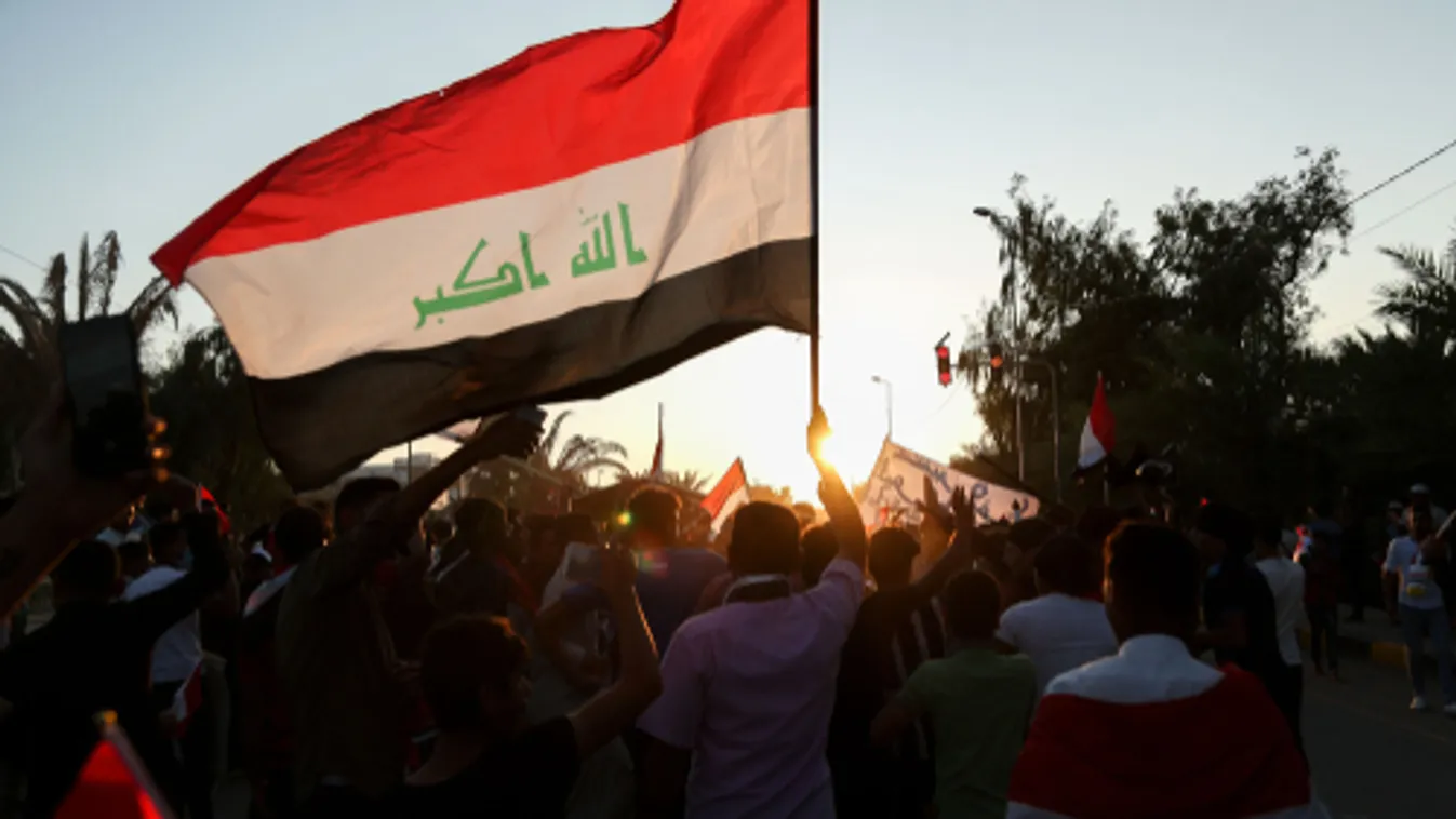 Vízágyúval és könnygázzal oszlatták Bagdadban a kormányellenes tüntetőket