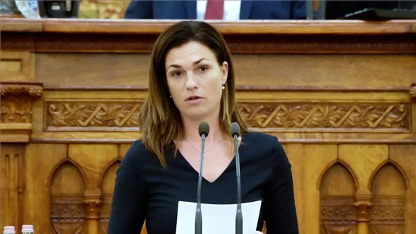 Varga Judit: Az alaptörvény-módosítás a haza, a családok és a gyermekek biztonságát szolgálja