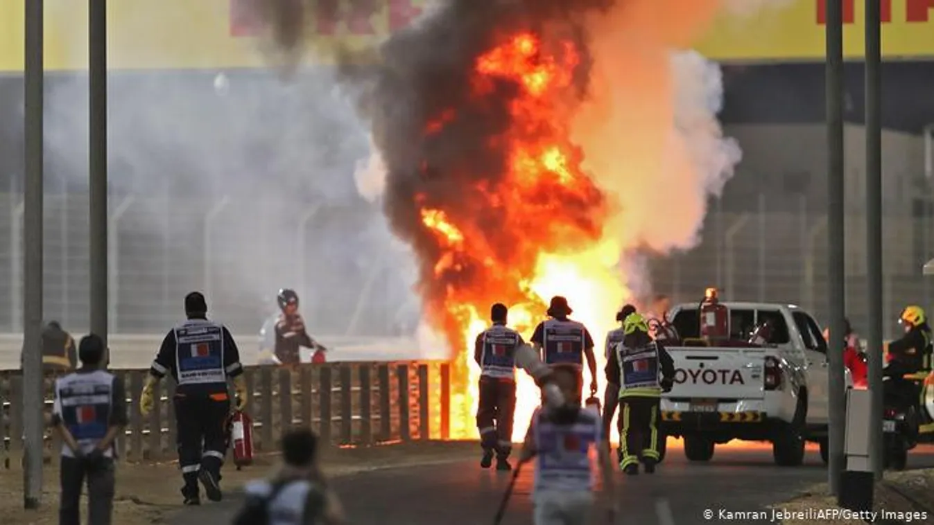 Horrorisztikus balesettel kezdődött a Formula–1-es Bahreini Nagydíj