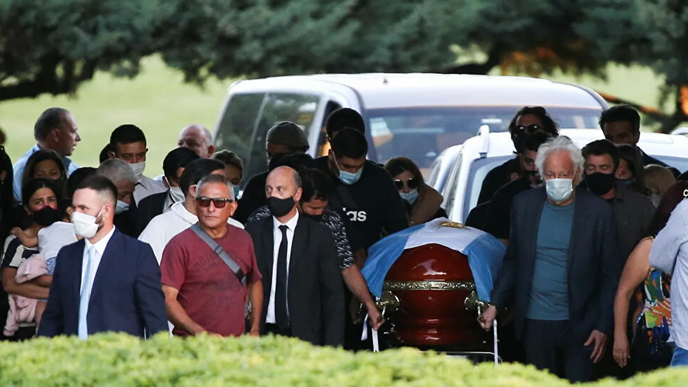 Örök nyugalomra helyezték Diego Maradonát