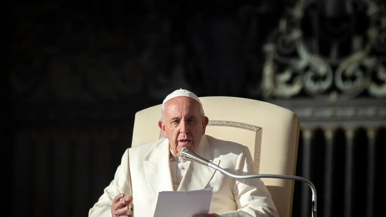 Ferenc pápa mérsékletes ünneplést szorgalmazott advent első vasárnapján