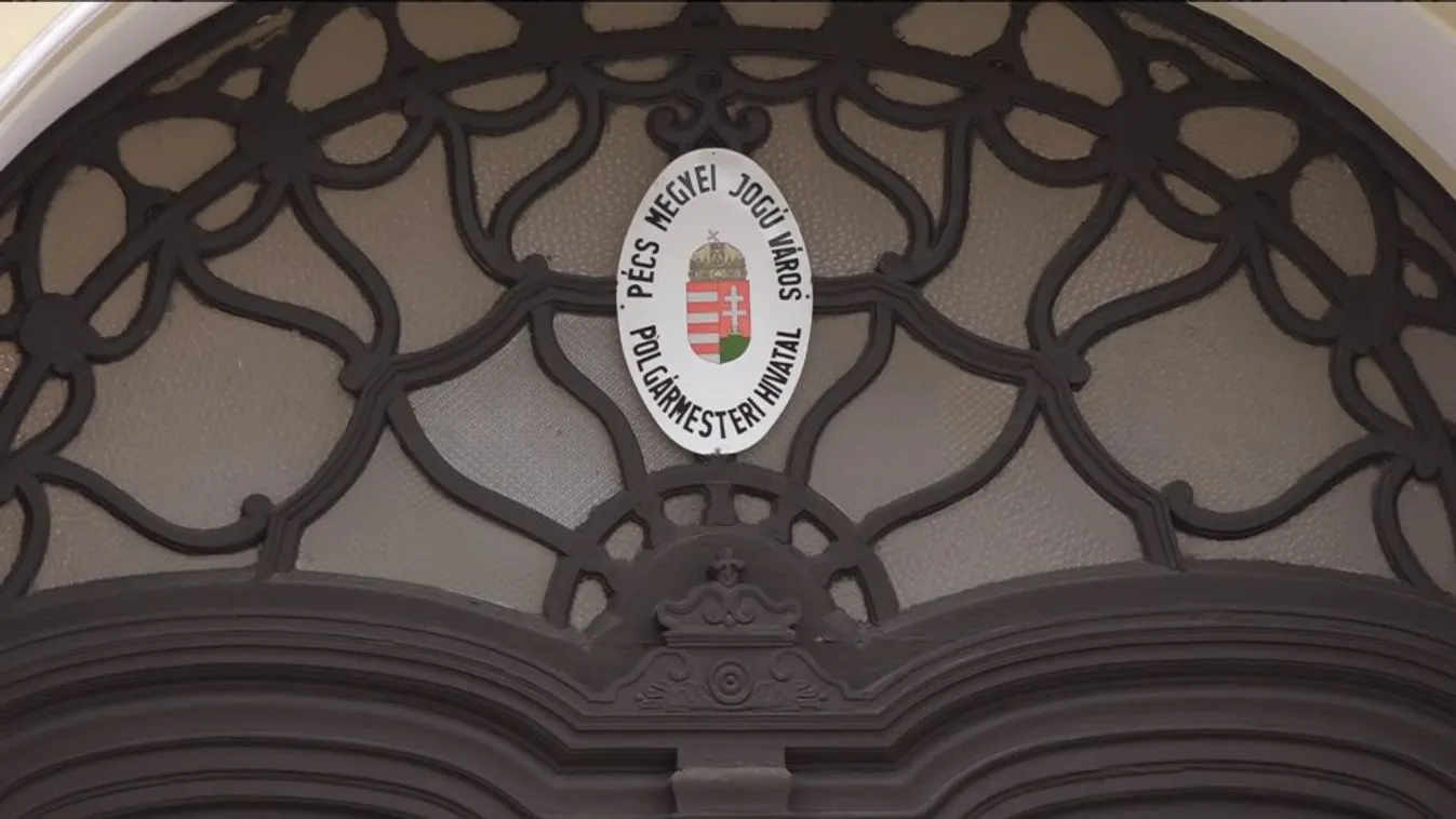 Dagad az ellenzéki belviszály Pécsett