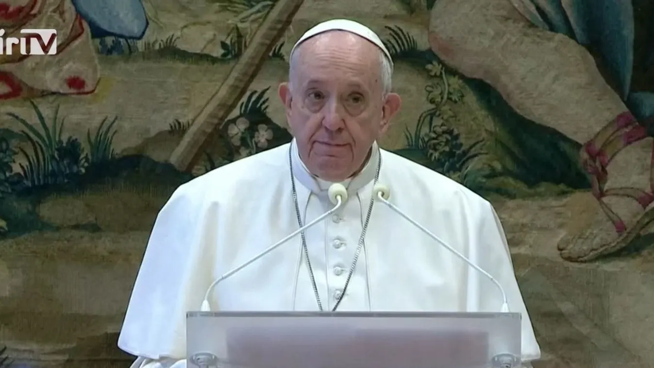 Járvány elleni óvintézkedések közepette mondta el Úrangyala imáját Ferenc pápa