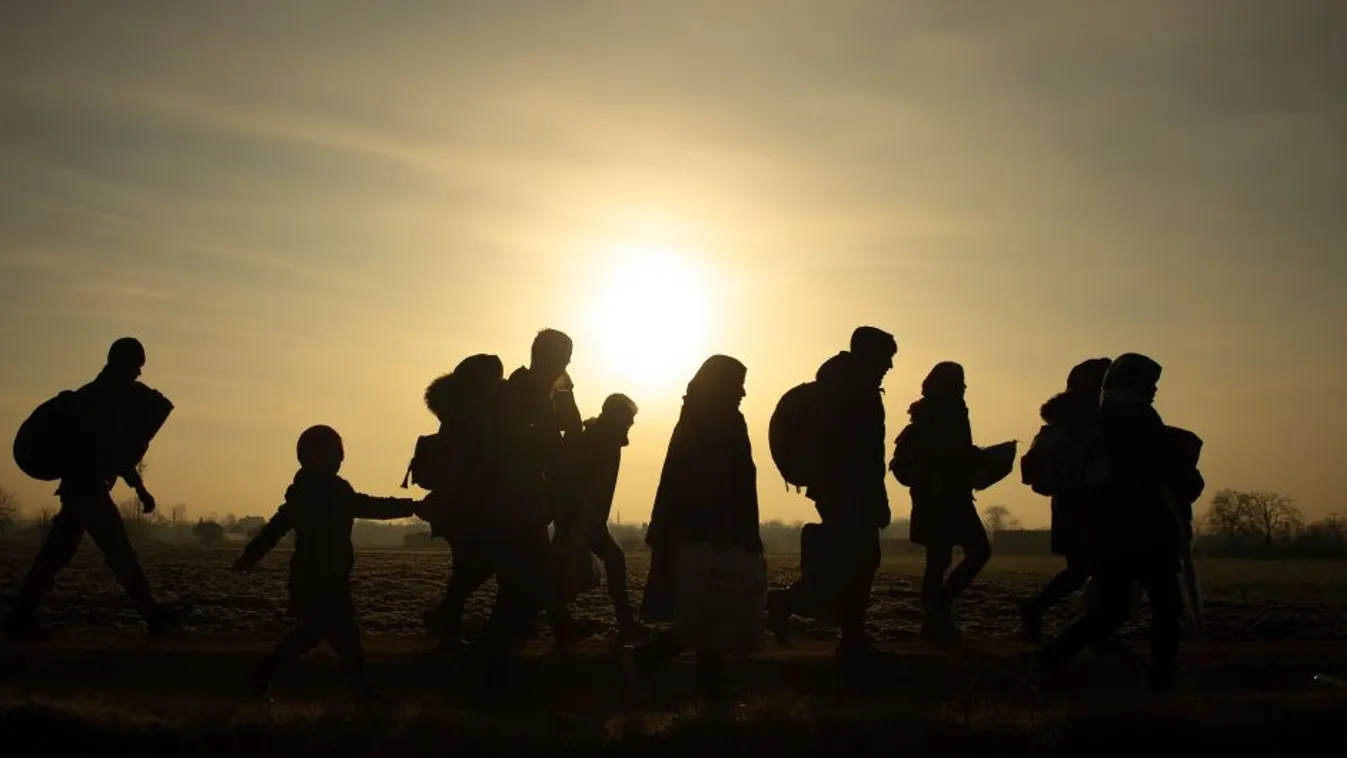 Öt éve volt ilyen nagy migrációs nyomás a Csongrád-Csanád megyei határszakaszon