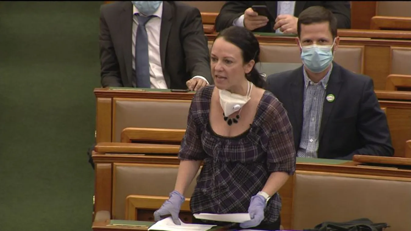 Szabó Tímea megint számháborúba kezdett