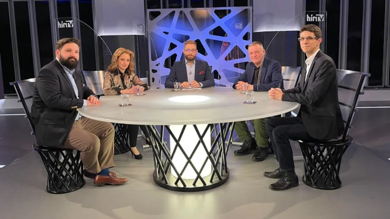 Civil kör: Trump ellen a politikai elit esküdött össze!