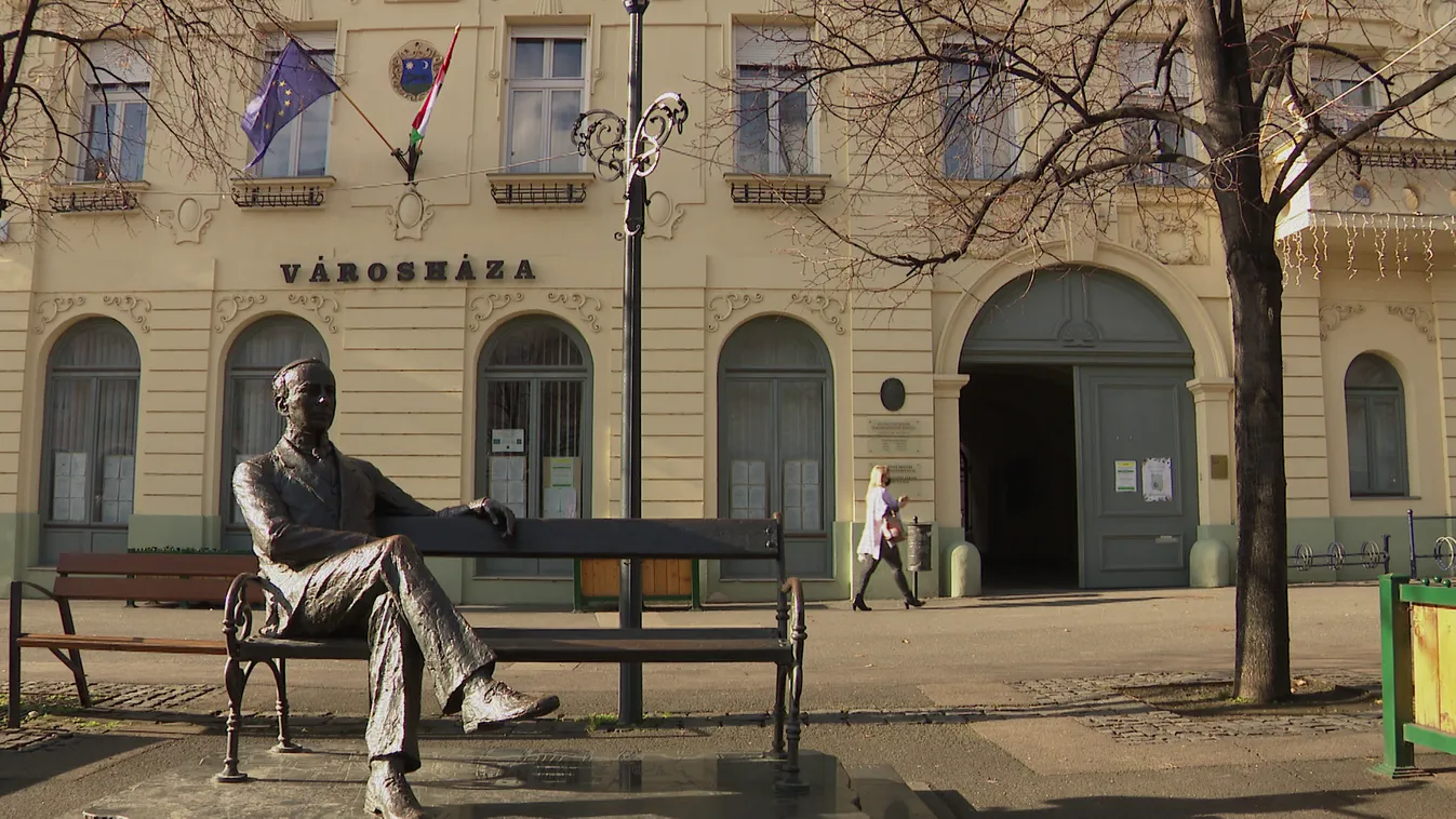 Szocialista képviselő tanácsára oltatta be magát Hiesz György