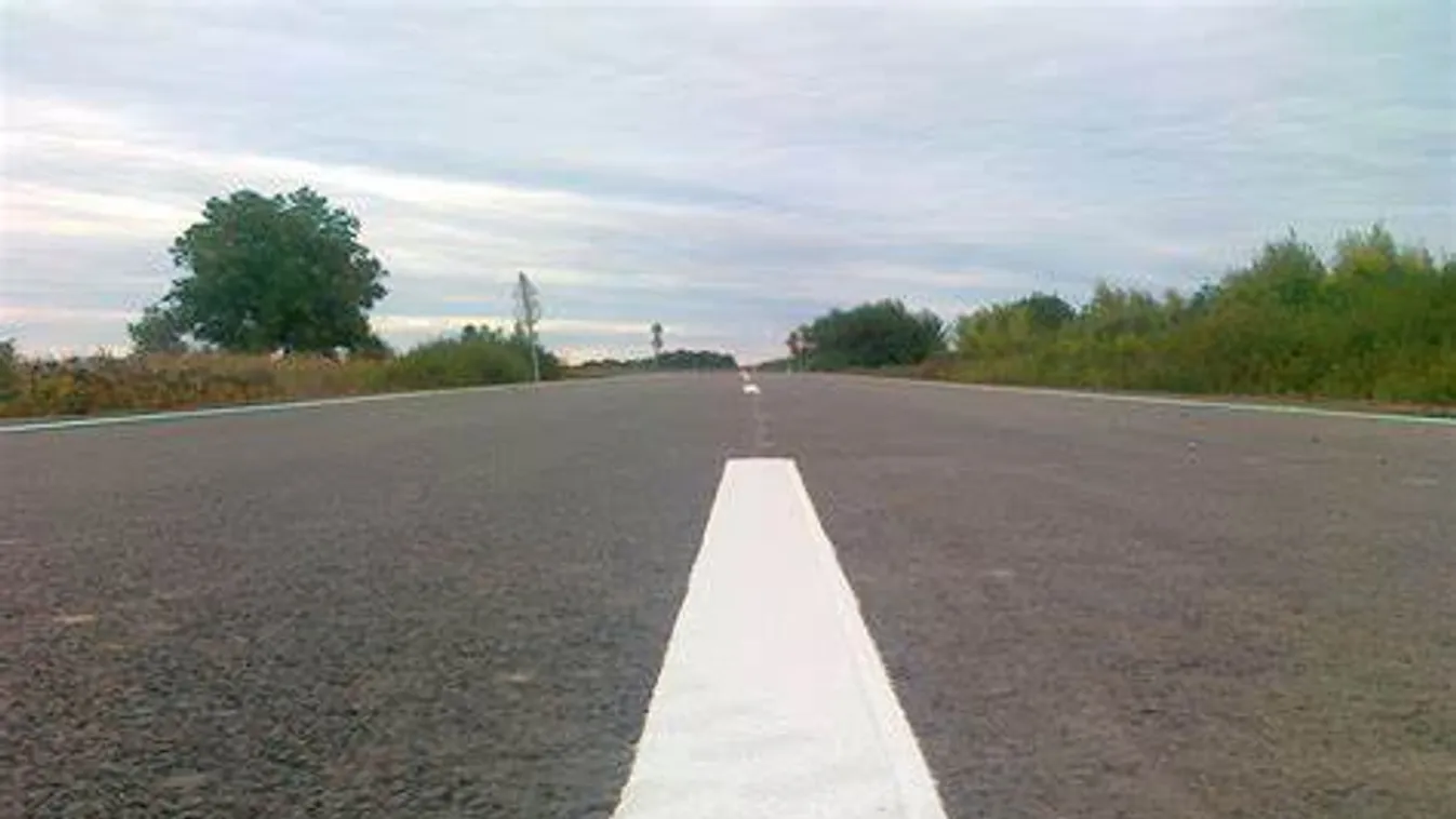 Botrányos útépítés Szécsényben