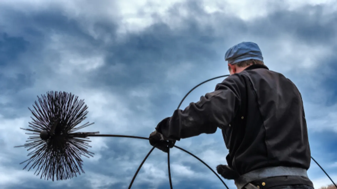 Kéményseprő látogatta meg a polgármestert Zalaegerszegen