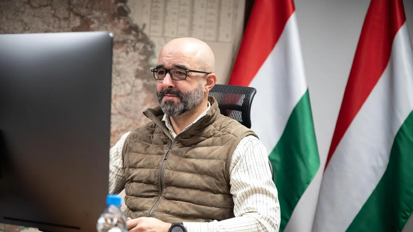 Kovács Zoltán: Közel 200 követőmtől fosztott meg a Twitter