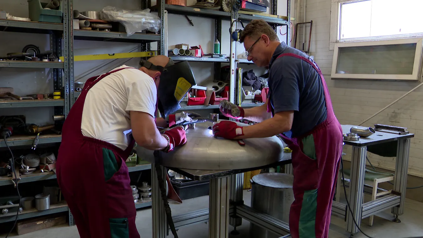 Tállai András: Több mint 1000 milliárdot költött a kormány a védekezésre