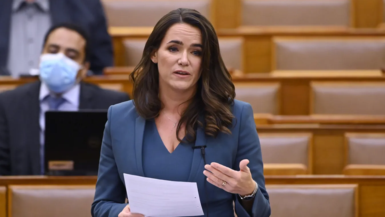 Novák: Nem kell illetéket fizetni a csokkal vásárolt ingatlanok esetében