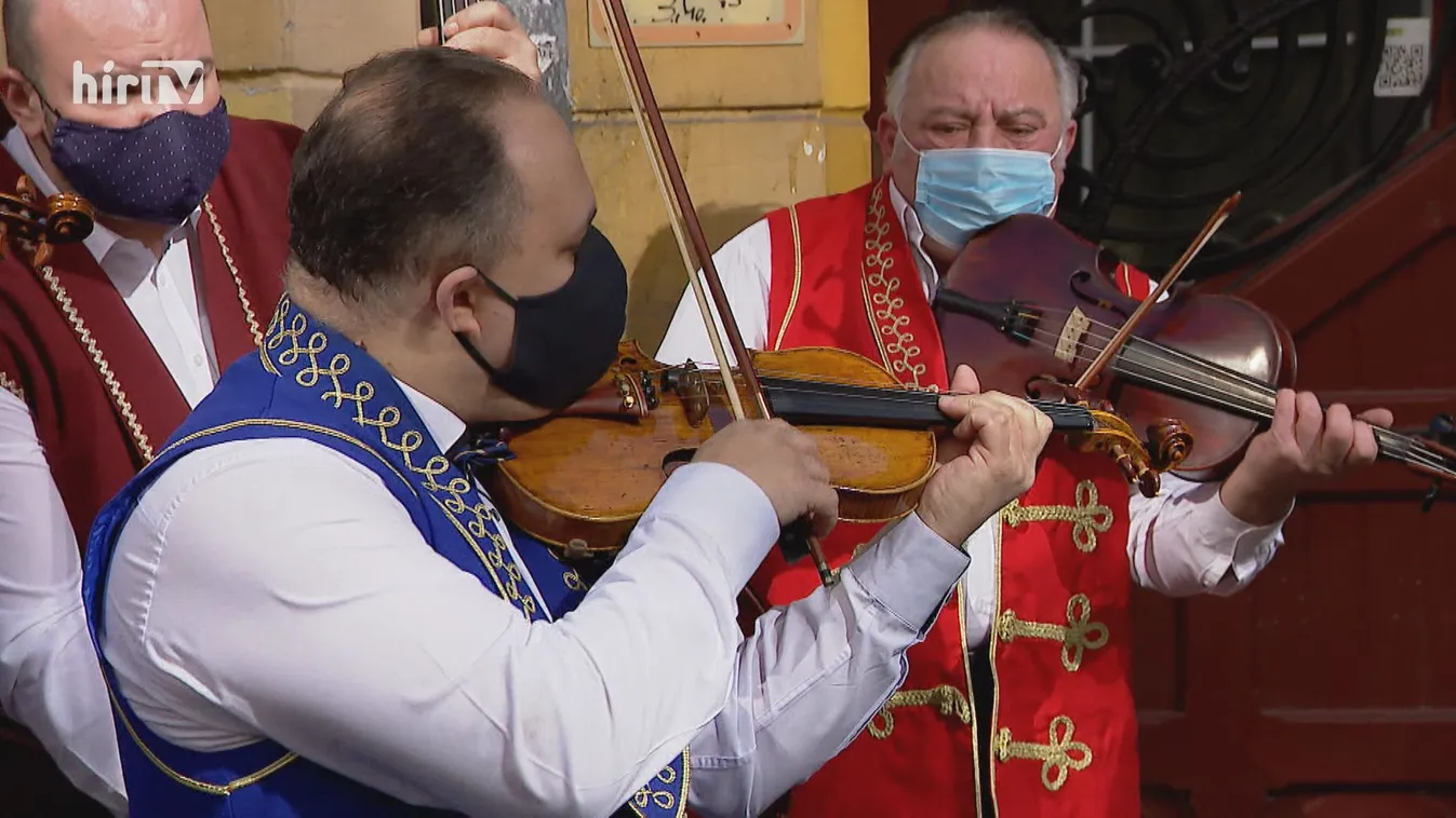 Budafok fogadta be a 100 Tagú Cigányzenekart