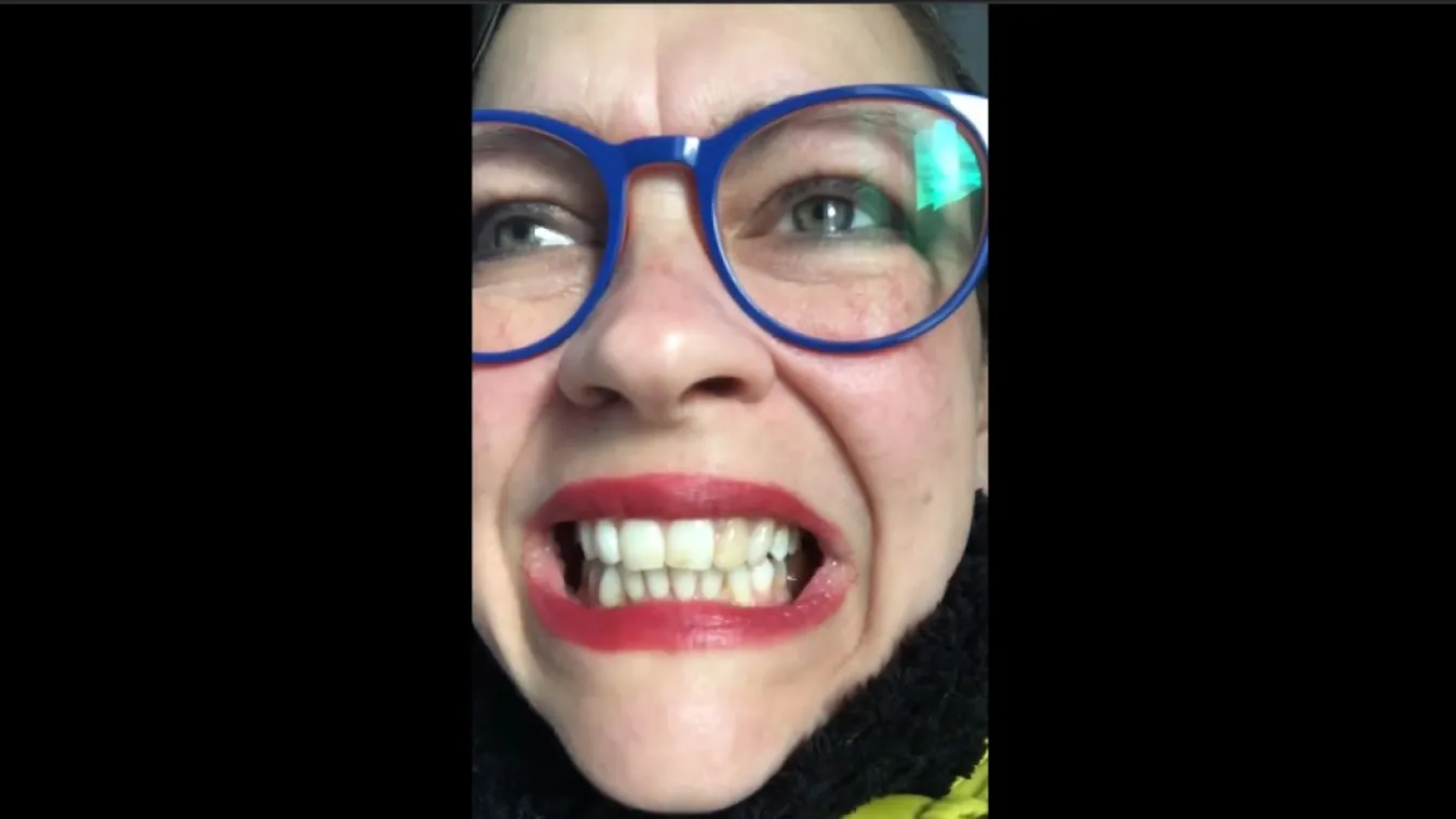 Sárosdi Lilla trágár módon gyalázza Szarvas Józsefet