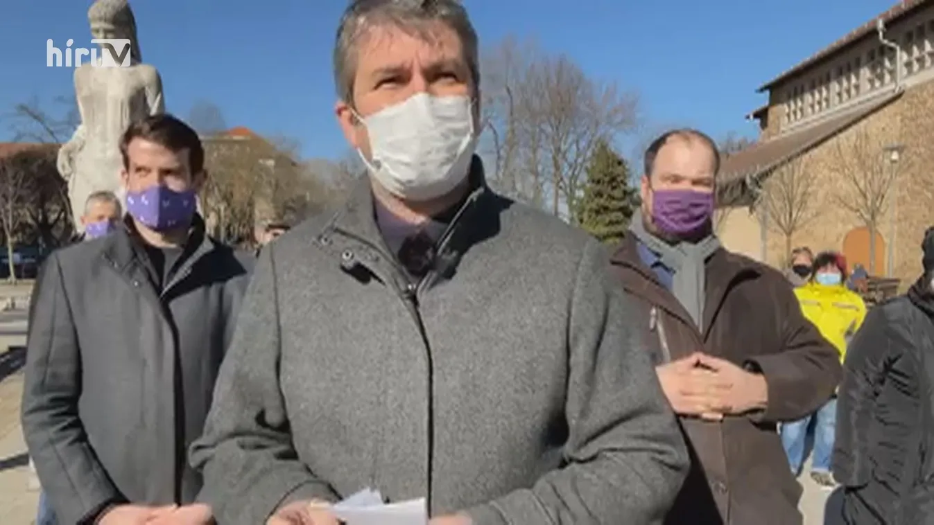 A Momentum Hadházyt indítja Zuglóban az előválasztáson