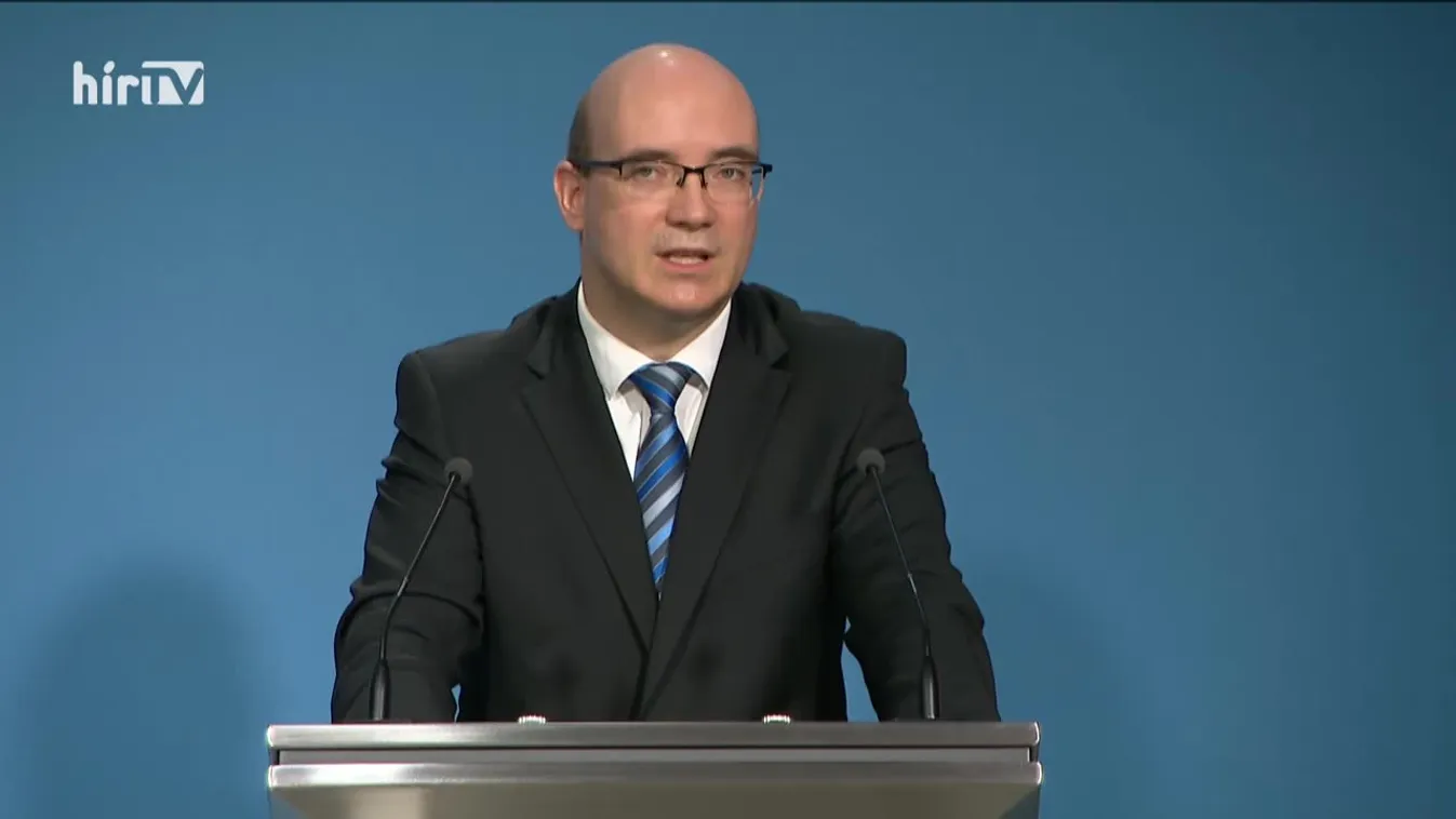 Maruzsa Zoltán: A középfokú oktatási intézményekben március 1-ig továbbra is digitális oktatás lesz