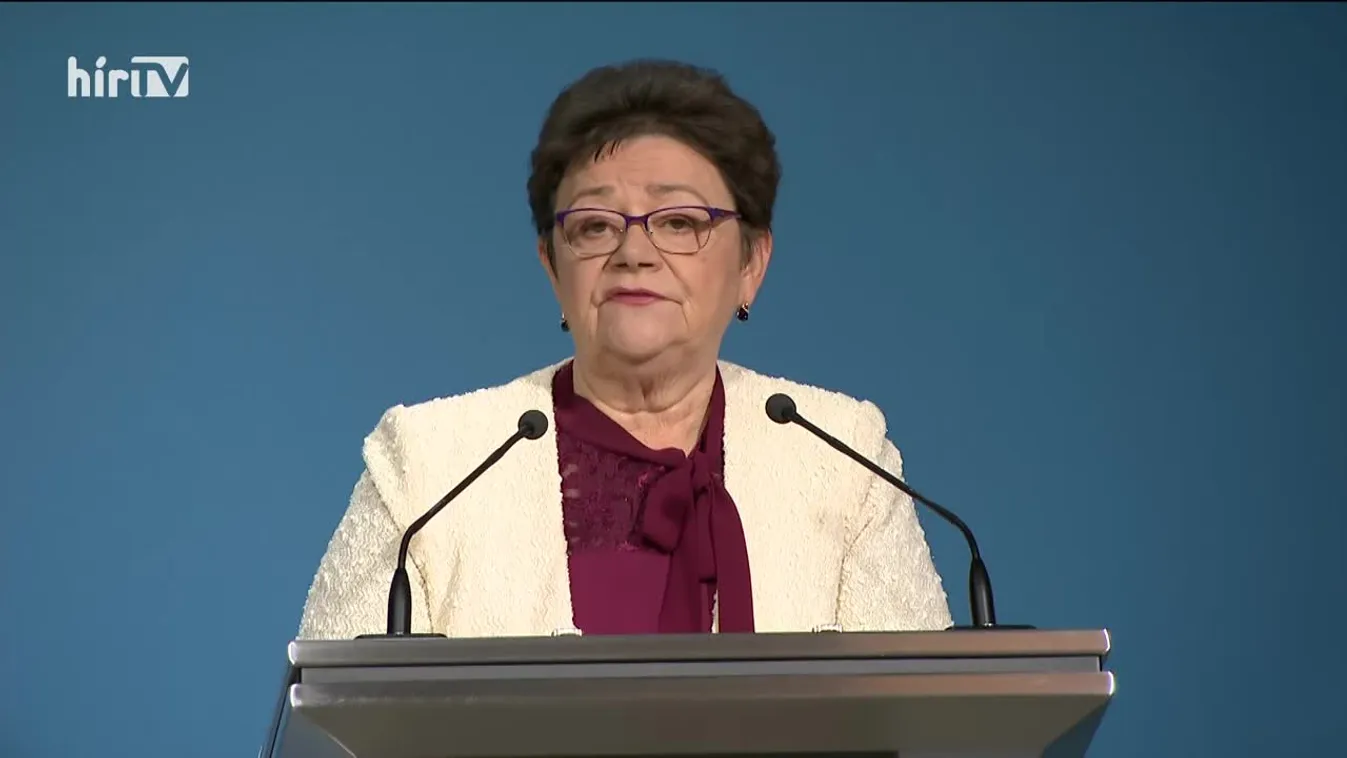 Müller Cecília: Regisztráljon mindenki az oltásra