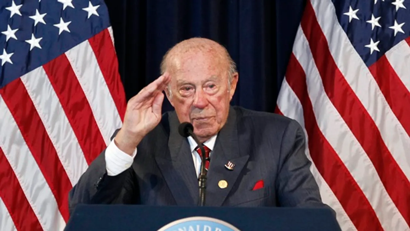Meghalt George P. Shultz, Reagan egykori külügyminisztere
