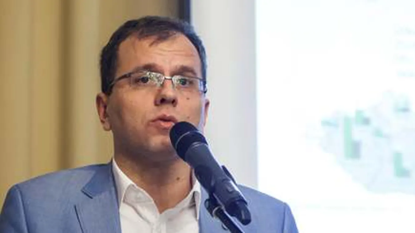 Őry Péter: A felvidéki magyaroknak élniük kellene a jogszabály adta lehetőségekkel