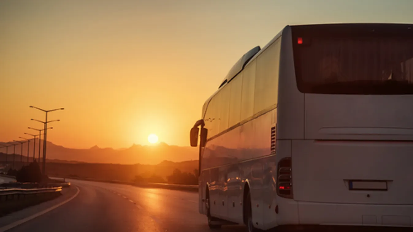 Buszgyártó cégekkel kötött együttműködési megállapodást a MÁV