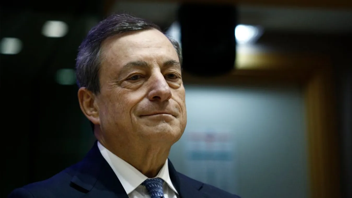 Az olasz államfő Mario Draghira bízza a kormányalakítást