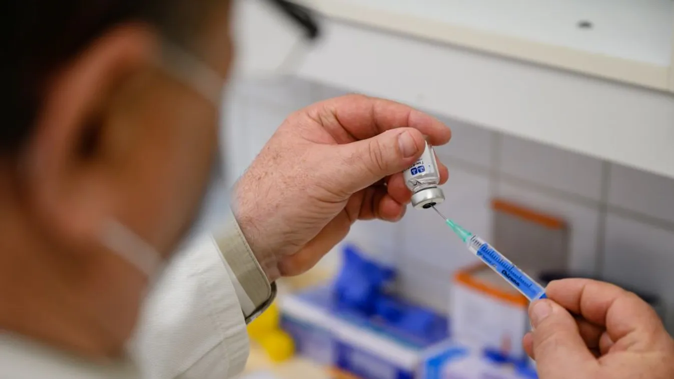 Nő az oltási kedv, a magyarok kétharmada tervezi beoltatni magát