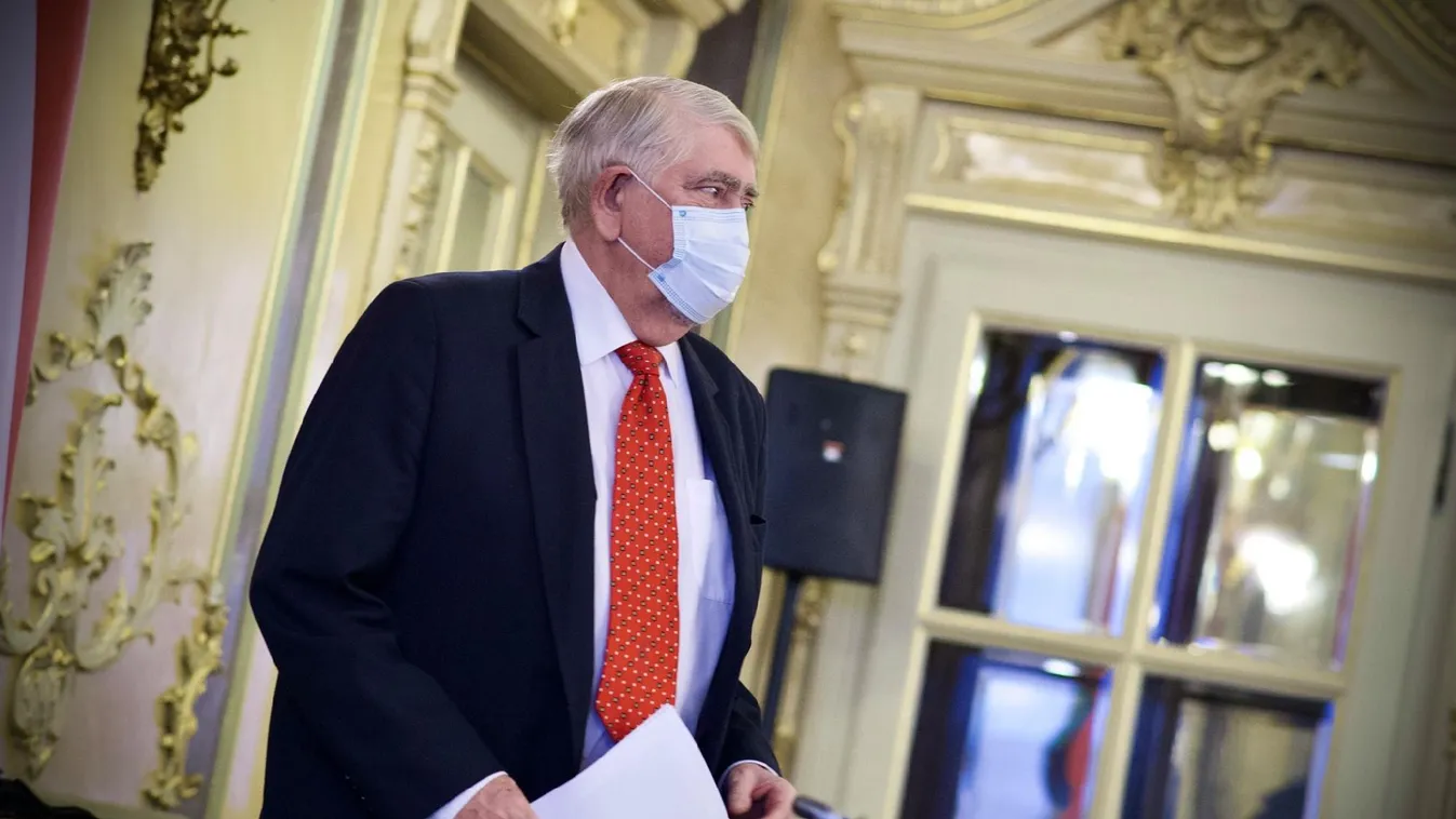 Kásler Miklós: A járványügyi védekezés legnehezebb hetei jönnek!