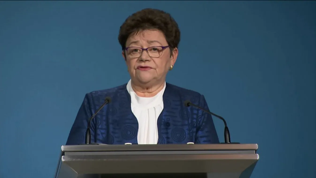 Müller Cecília: Nem veszélyes az AstraZenaca oltása