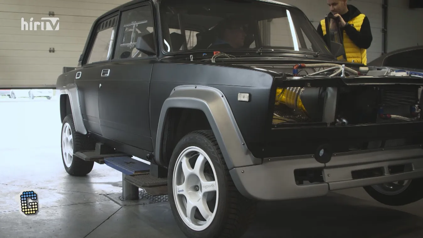 Garázs: Eljött a várva várt pillanat!