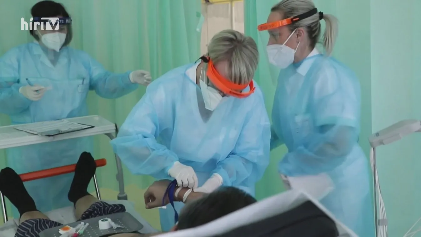 Már csak az ágyak 14 százaléka szabad a cseh intenzív osztályokon