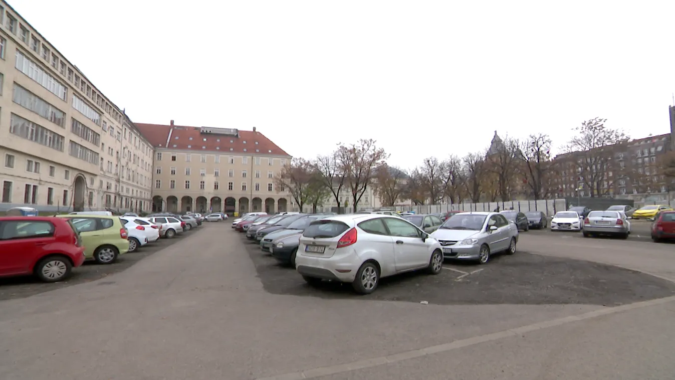 Marad a parkoló "Budapest főterén"