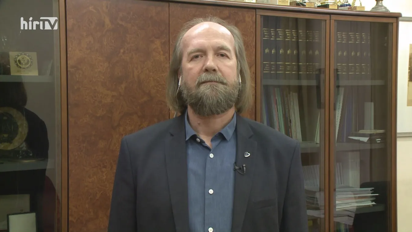 Horváth Péter: Jövő csütörtökön és pénteken kezdik oltani a tanárokat