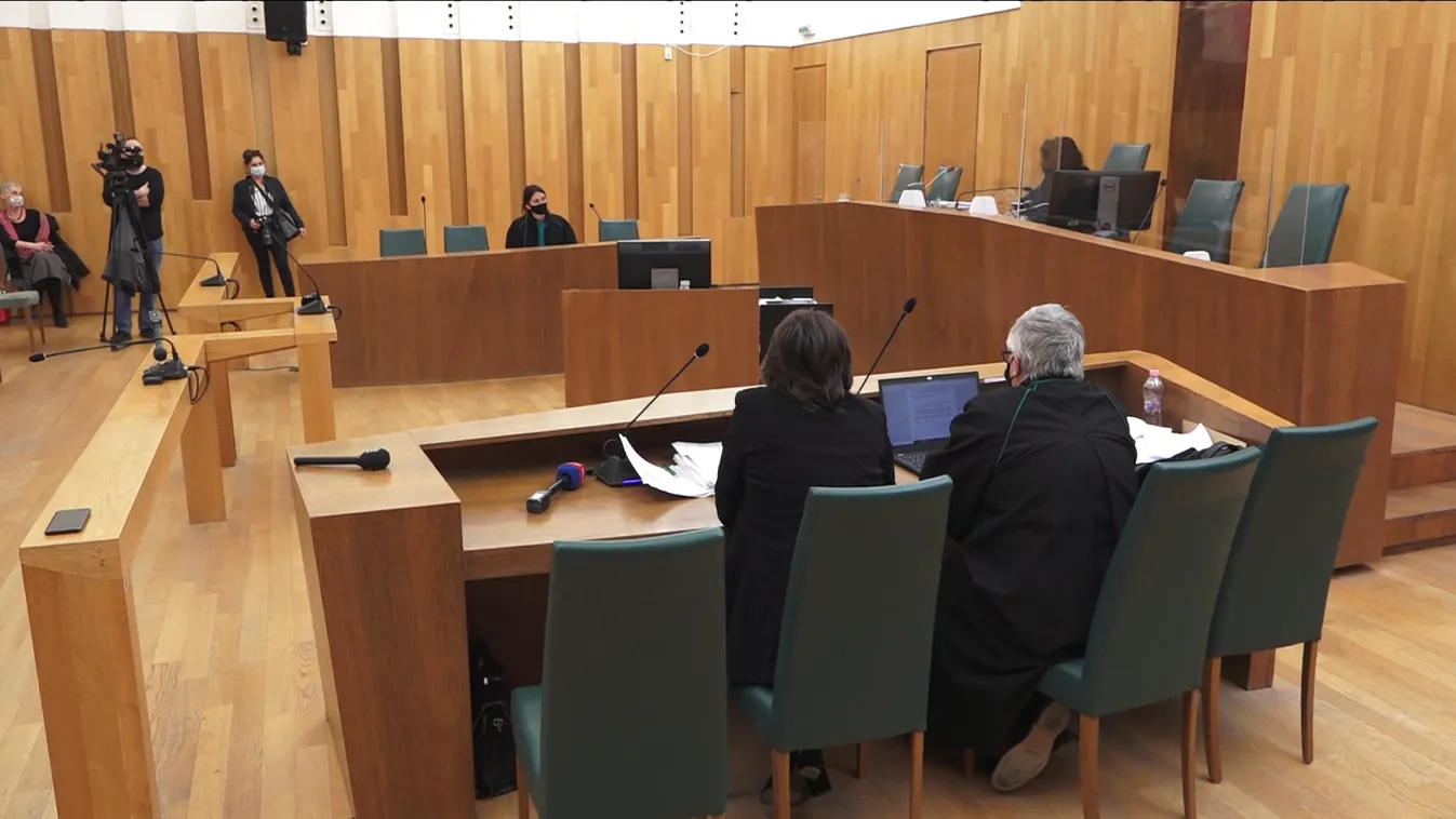 Nem ment el a saját tárgyalására a pécsi polgármester