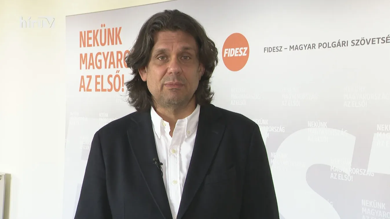 Deutsch Tamás: Kilépett mind a 12 fideszes EP-képviselő a Néppárt képviselőcsoportjából