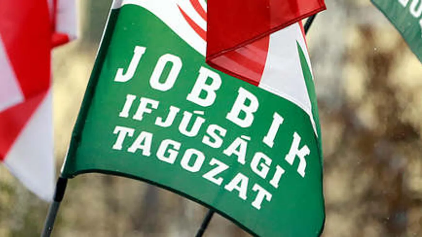 A titkosszolgálat is vizsgálja a jobbikos füstgránátozást