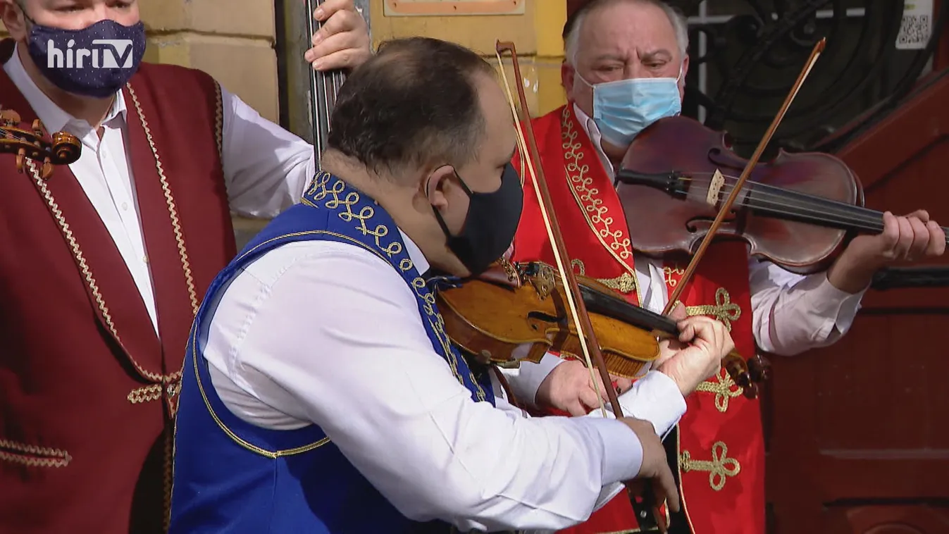 Magyar Nemzet: Az EMMI segíthet a 100 Tagú Cigányzenekaron