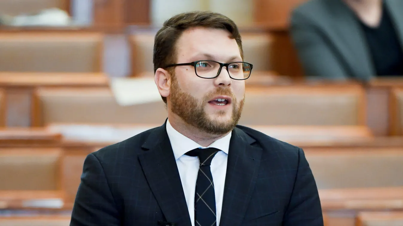 Schanda Tamás: Egyre népszerűbb a szakképzés