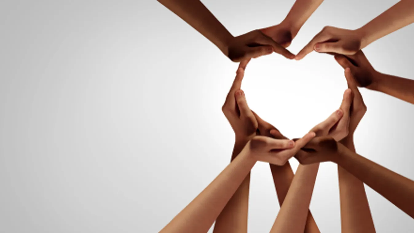 Csaknem 150 ezer, kézzel rajzolt szívvel emlékeznek az áldozatokra Londonban