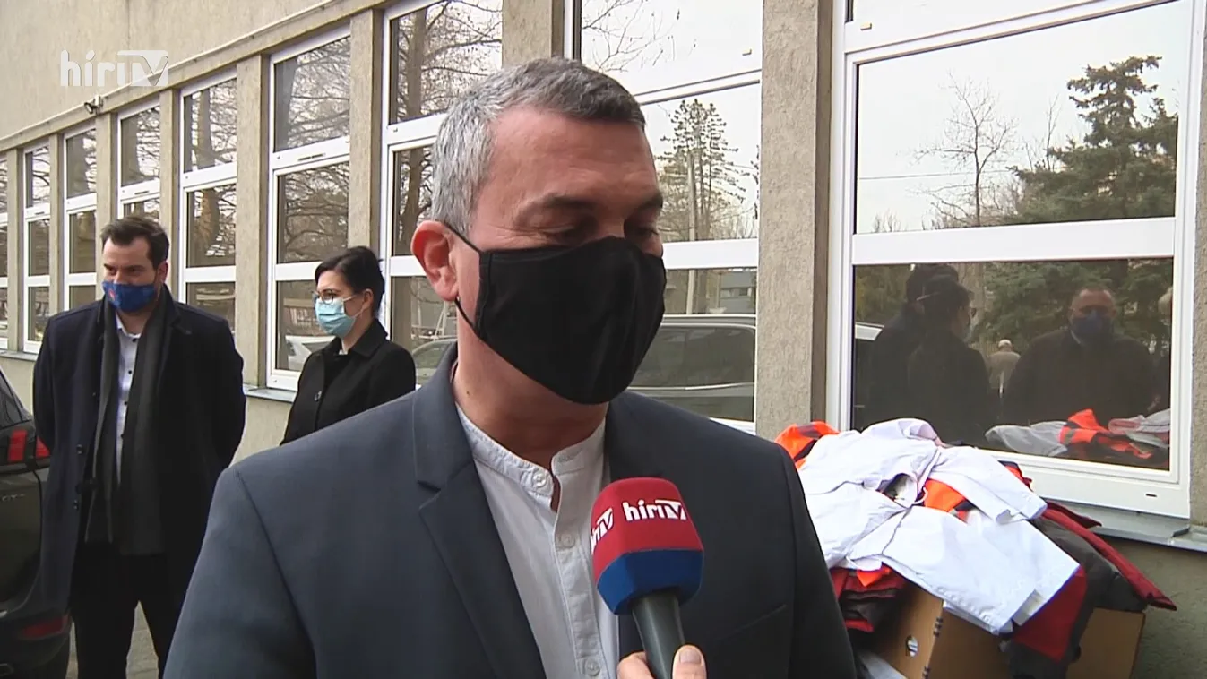 Másfél millió forintnyi egészségügyi felszerelést kapott a karcagi kórház