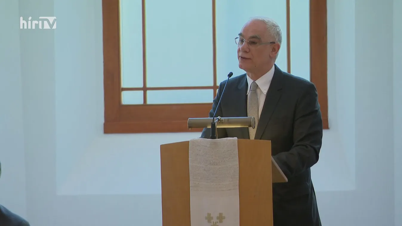 Balog Zoltán: Jézus azt üzeni, "ne félj, előtted megyek!"