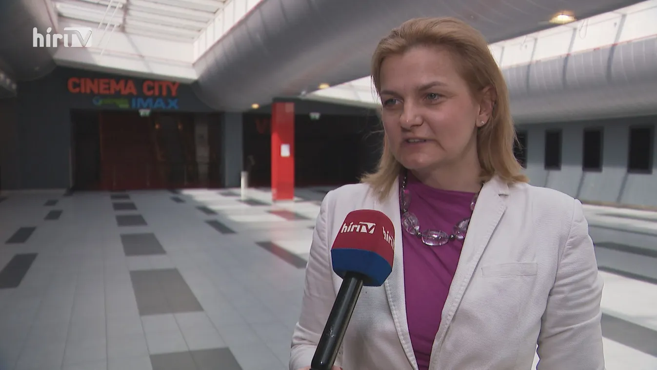 A nyitásra készülnek a mozik, az állatkertek és a színházak is