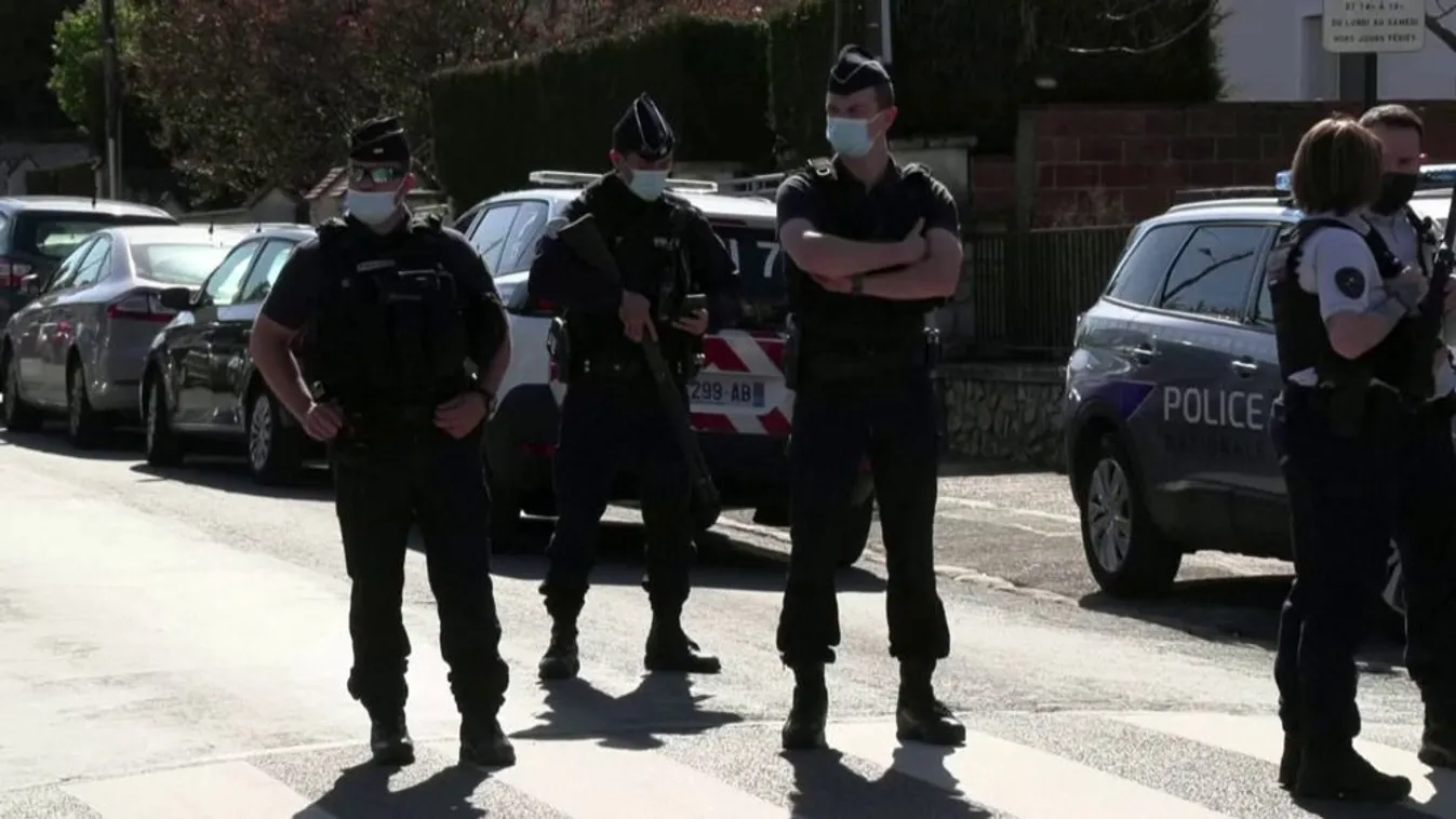 Ebédszünetet tartott, majd halálra késelték