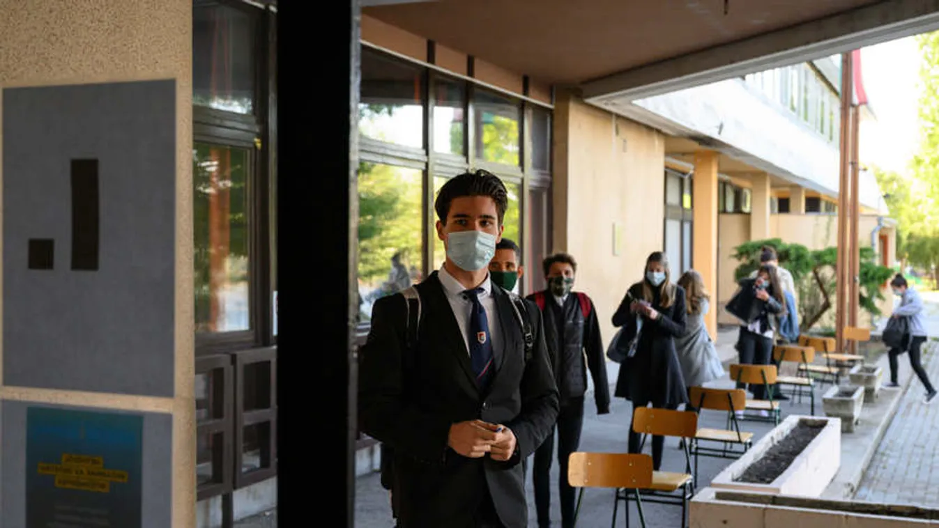 Hétfőn kezdődik az érettségi, ismét karantén vár a dolgozatokra