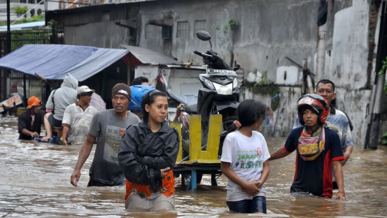 Sok halálos áldozata van az áradásoknak Indonéziában és Kelet-Timorban