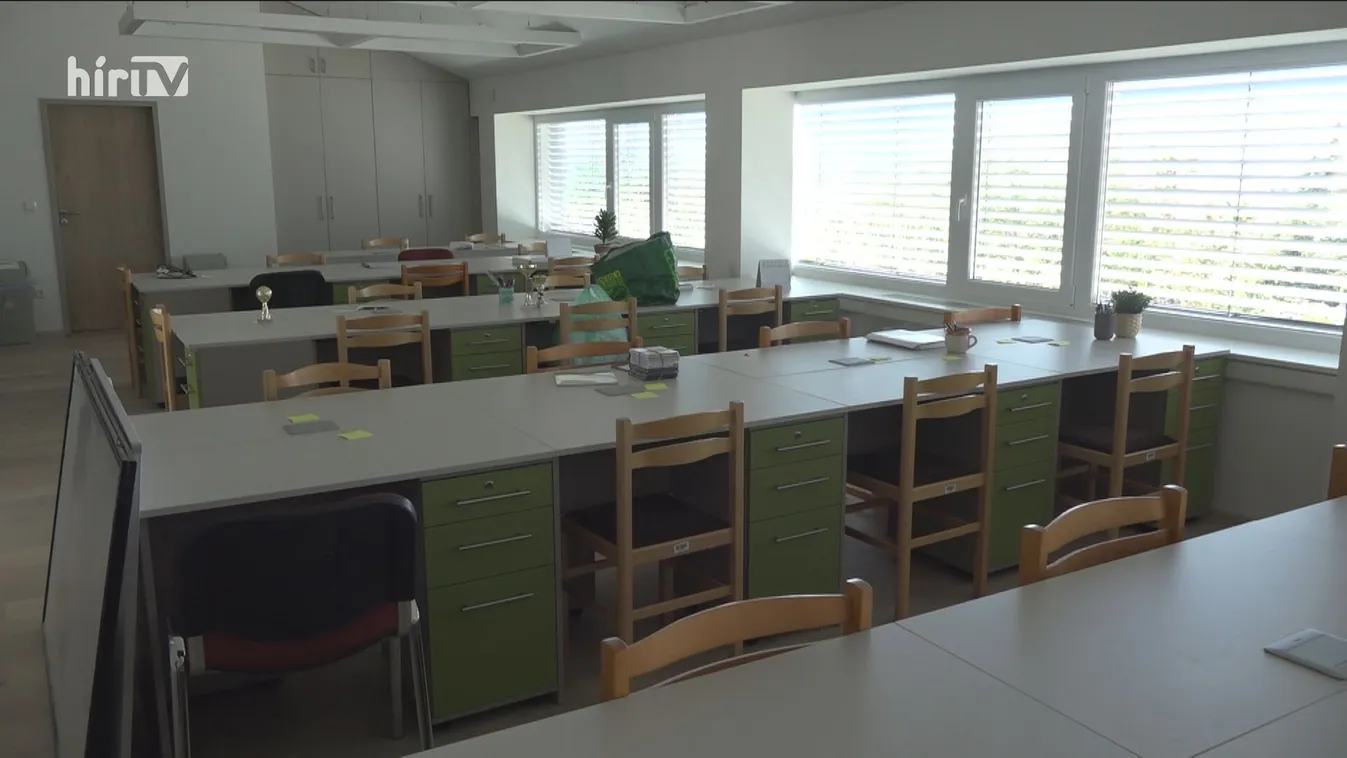 Hétfőtől nyitnak az óvodák és az általános iskolák alsó tagozatai