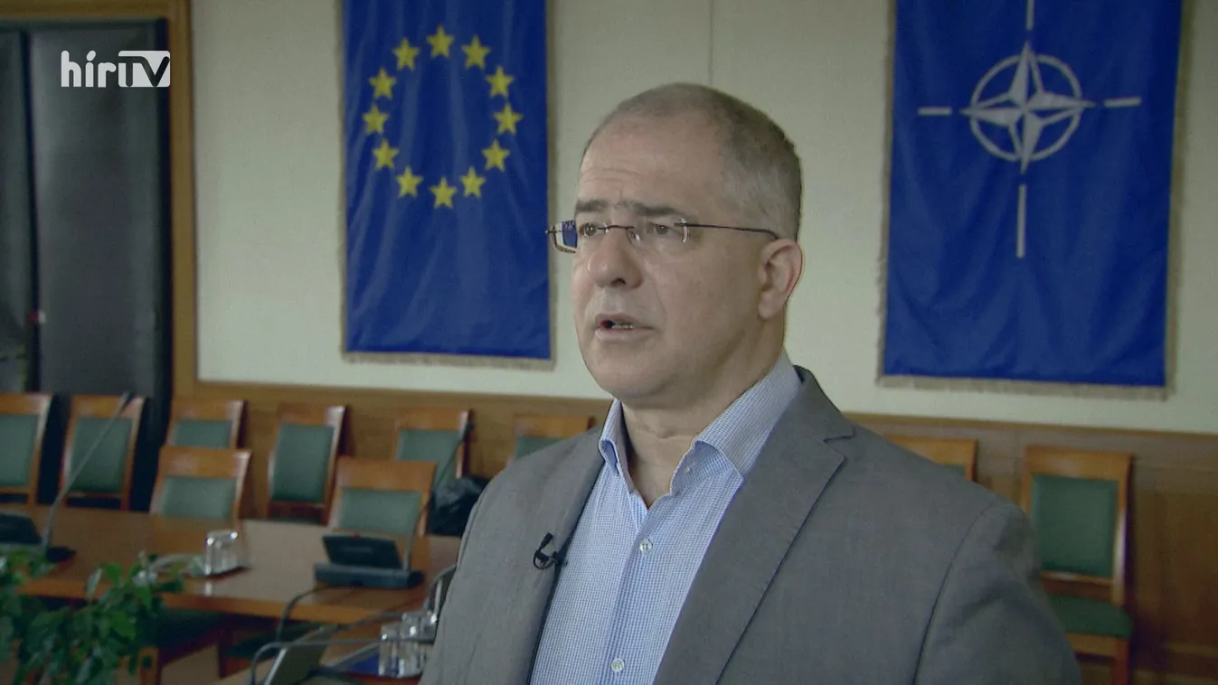 Informátor: Szégyellik a véleményüket a DK politikusai