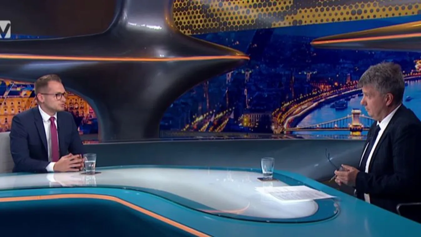 Deák Dániel: Orbánék egy új súlypontot hoznak létre az európai politikában