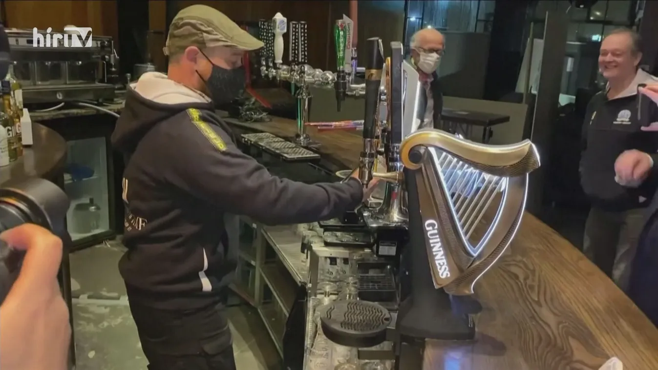 Kinyithattak a boltok, vendéglők és pubok Nagy-Britanniában